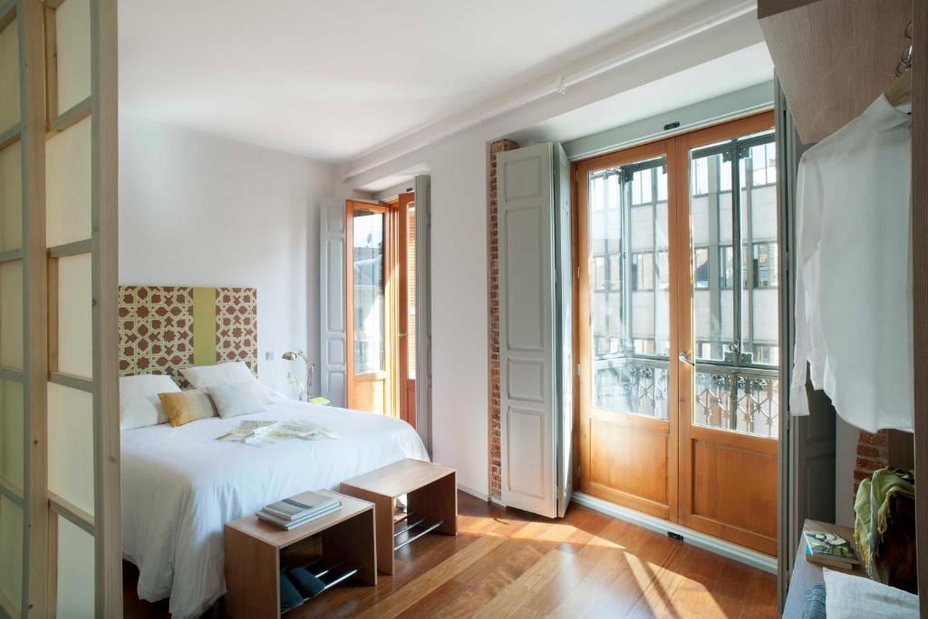 Eric Voekel Boutique Apartments - Madrid Suites Room photo